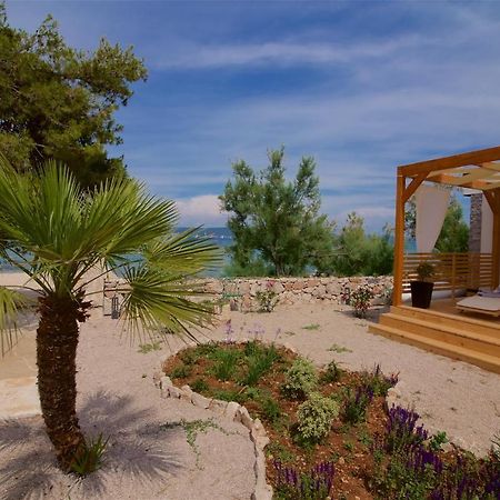 Mobile Homes Pine Tree Dobropoljana Екстериор снимка